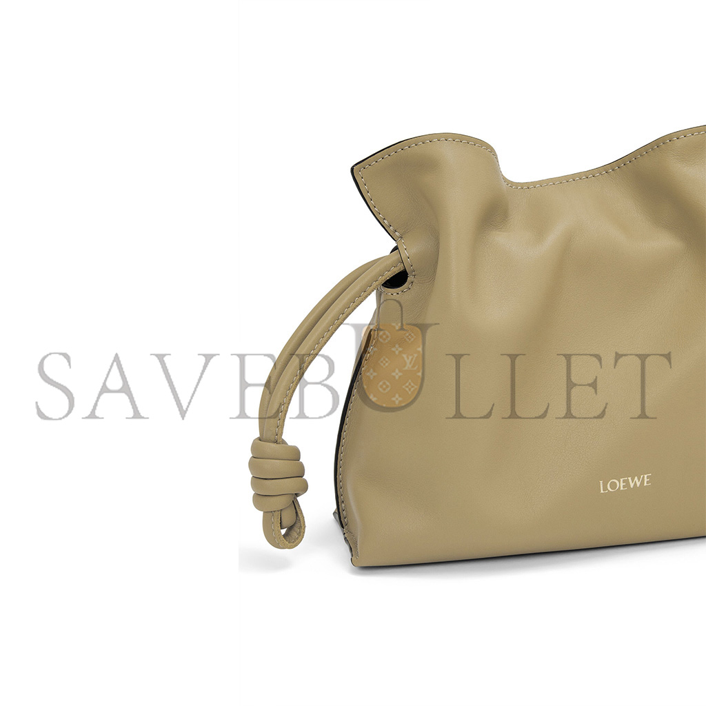 LOEWE MINI FLAMENCO CLUTCH IN NAPPA CALFSKIN 0010965986(23.9*18*9cm)